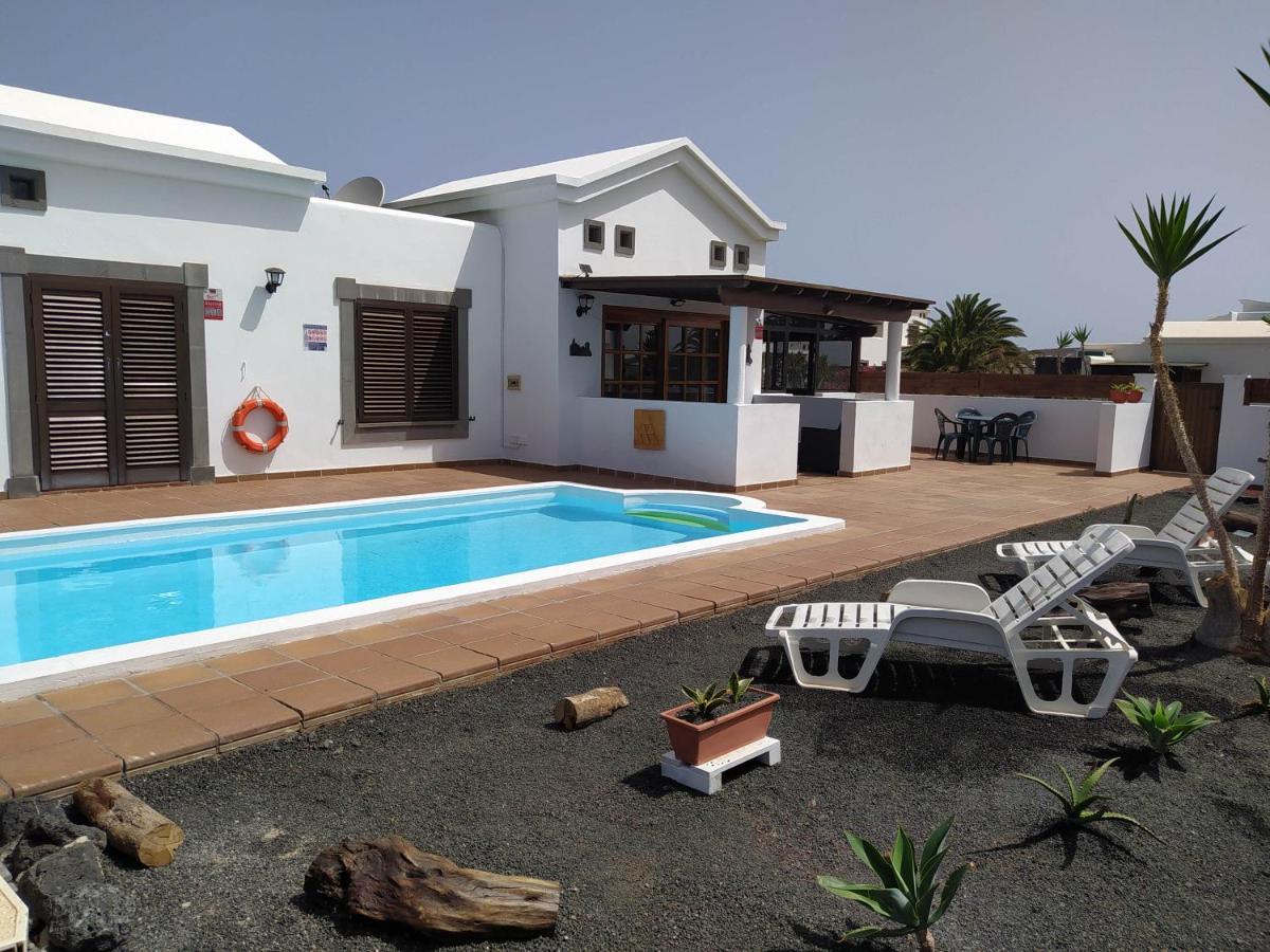 Villa Daga Яйса Екстериор снимка