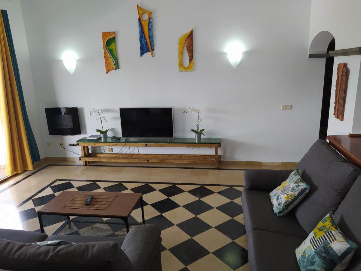 Villa Daga Яйса Екстериор снимка