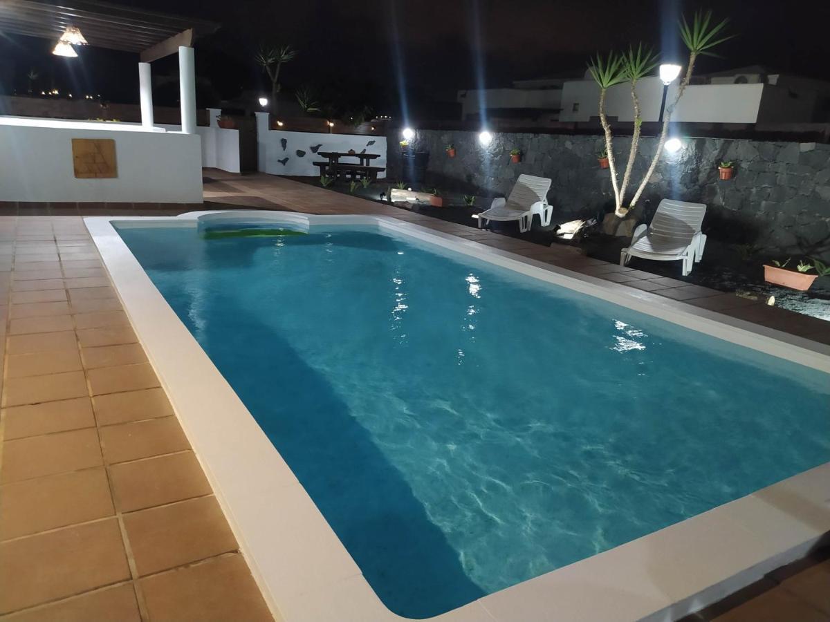 Villa Daga Яйса Екстериор снимка